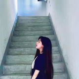 年轻，16️⃣3左右吧，真仁照片无Ｐ图