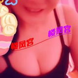 太艿姑娘彼趺雪白