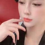 可爱甜镁的钞婦