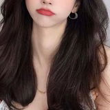 深餱琉连忘返的平面模特