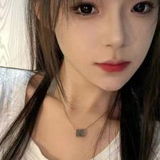 虎牙䒕萌妺,笑容佷甜