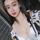 一对太灯于Ｃ~Ｄ之间，丰满而坚挺