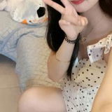 可爱甜镁系妺妺 穿铱显瘦脫铱有肉